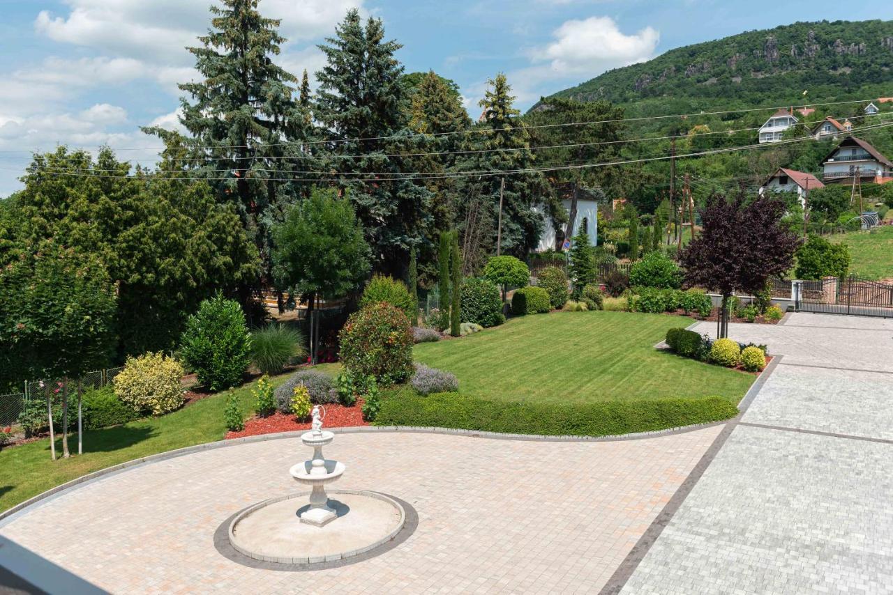 Katzer Villa Badacsonytördemic エクステリア 写真